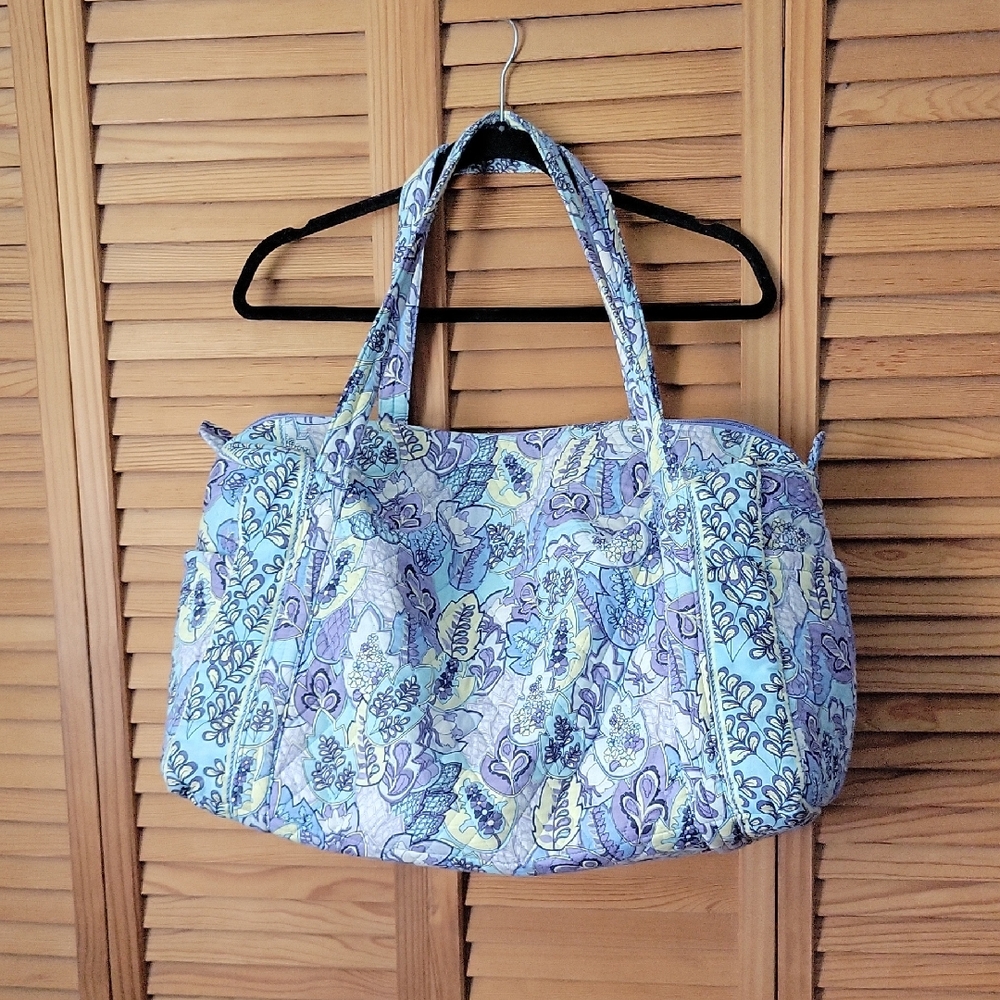 Sierra Pacific Crafts Quilted Floral Tote Pastel Paisley Travel Shoulder Gym Bag